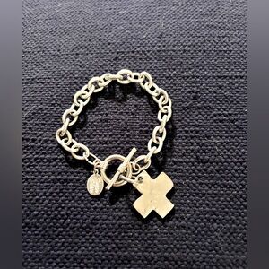 Never Worn Susan Shaw Silver Cross Toggle Bracelet